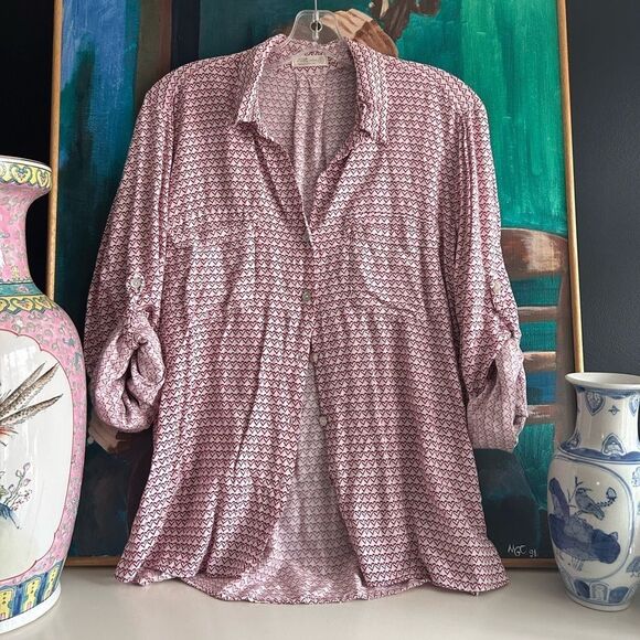 Just Living Heart All Over Print Relaxed Notched Collar Blouse S - Picture 1 of 15